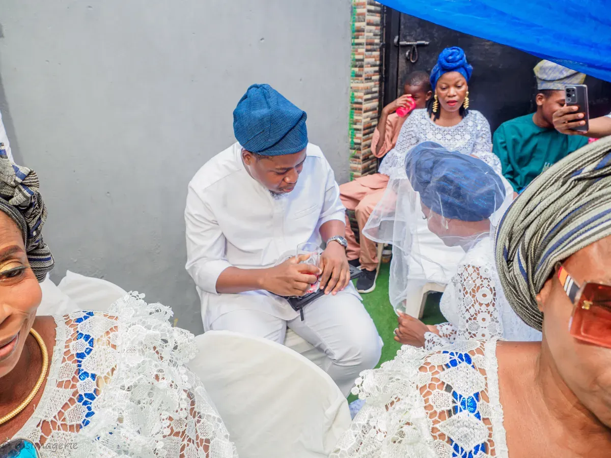 Adiya & Aderemi: An Intimate Introduction Ceremony — Photo 4