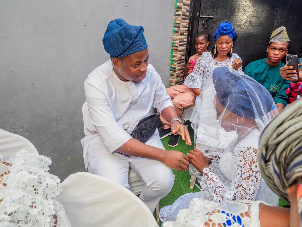 Adiya & Aderemi: An Intimate Introduction Ceremony — Photo 6