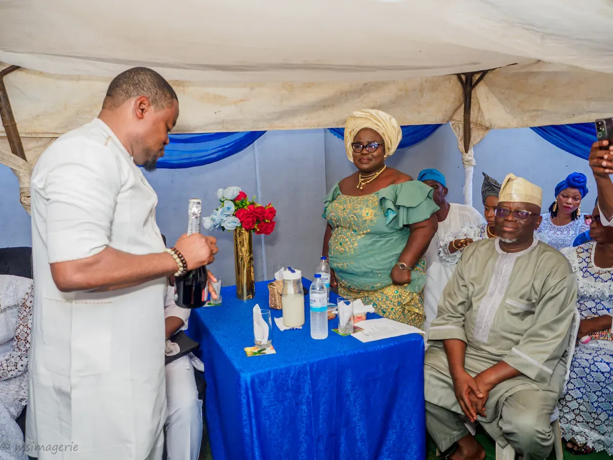 Adiya & Aderemi: An Intimate Introduction Ceremony — Photo 21